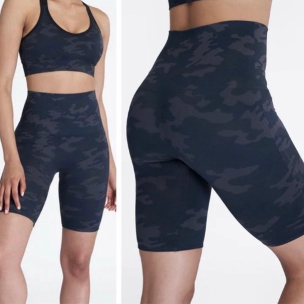 Spanx navy blue black camo biker short